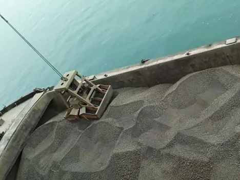 Thách thức chi phí và chuỗi cung ứng, xuất khẩu xi măng và clinker vẫn đạt hơn 97 triệu USD